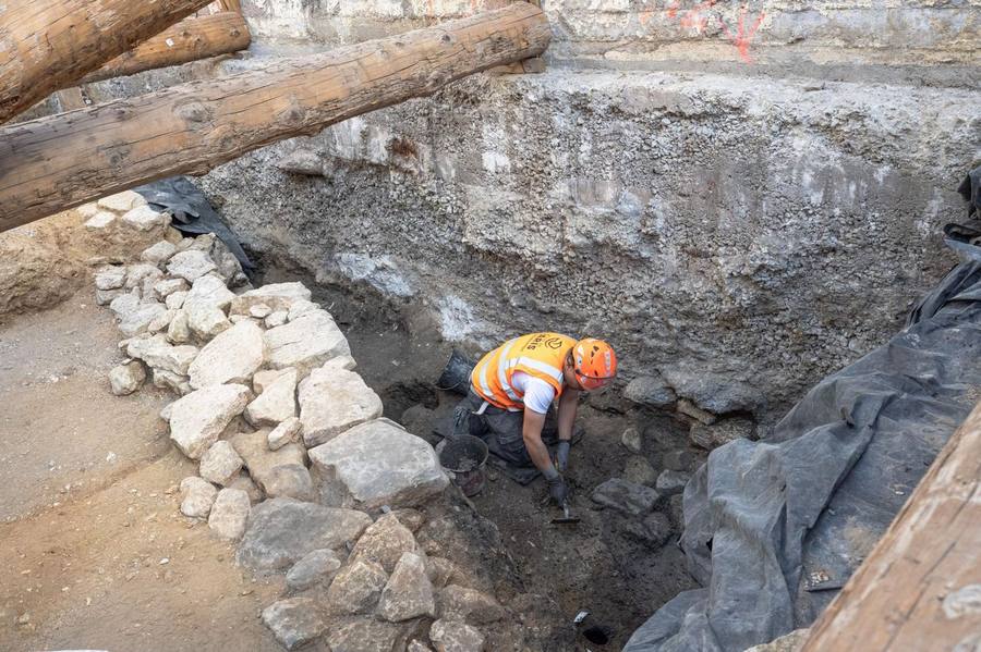 A muralha que pode revelar onde Paris nasceu, 2.000 anos atrás