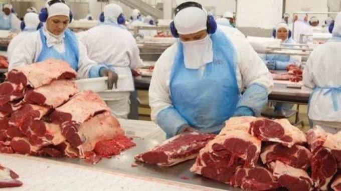 A partir de hoje, a UE fecha a porta à carne brasileira — e o motivo não é contaminação