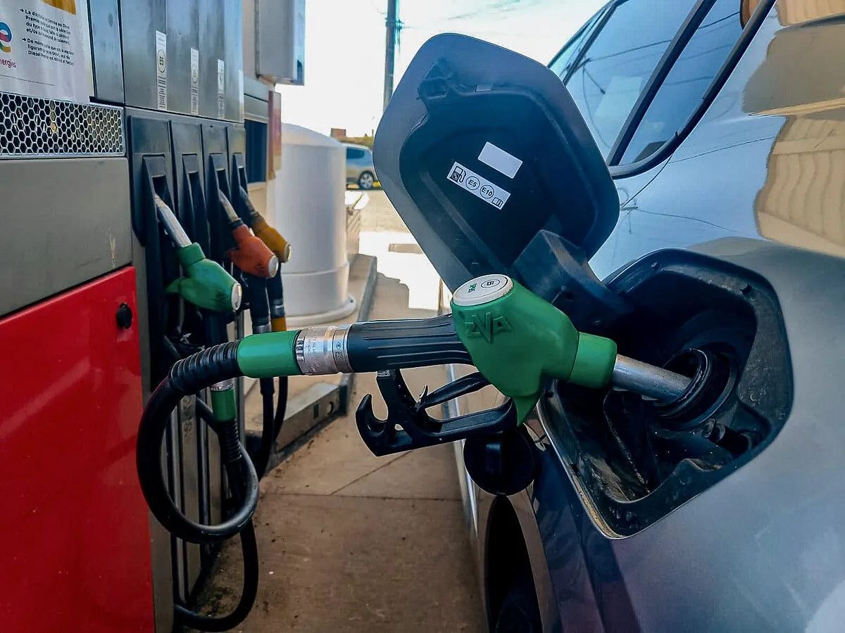 Ajudas ao carburante: quem tem direito à indemnité de 100€ e ao apoio alargado