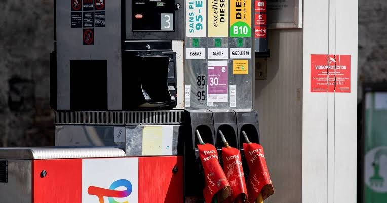 Posto de combustível na França