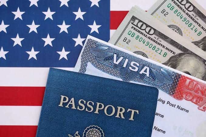 Visto americano: brasileiros entre os menos recusados